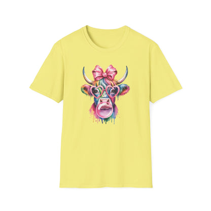 Cute Rainbow Highland Cow T-Shirt – Pink Coquette Bow Cow Graphic Tee, Funny Bubblegum Cow Shirt, Colorful Farm Animal Aesthetic Tee for Women