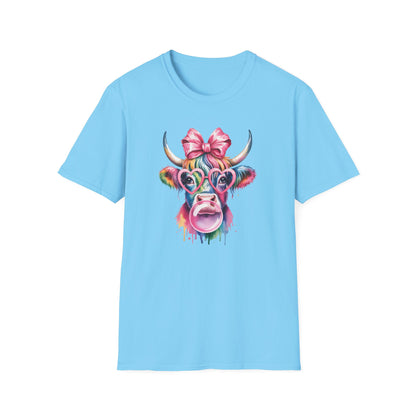 Cute Rainbow Highland Cow T-Shirt – Pink Coquette Bow Cow Graphic Tee, Funny Bubblegum Cow Shirt, Colorful Farm Animal Aesthetic Tee for Women