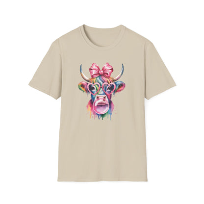 Cute Rainbow Highland Cow T-Shirt – Pink Coquette Bow Cow Graphic Tee, Funny Bubblegum Cow Shirt, Colorful Farm Animal Aesthetic Tee for Women