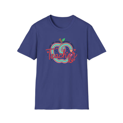 Teacher Life – Cute Apple Graphic Teacher Tee