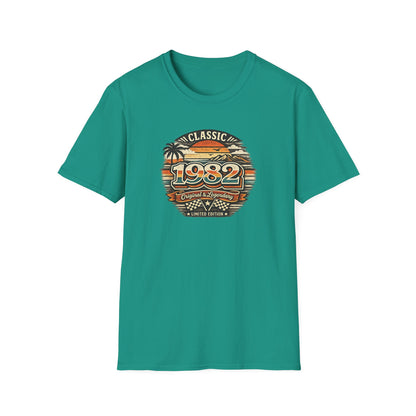 Vintage 1982 Classic Birthday Shirt – Retro Birth Year T-Shirt