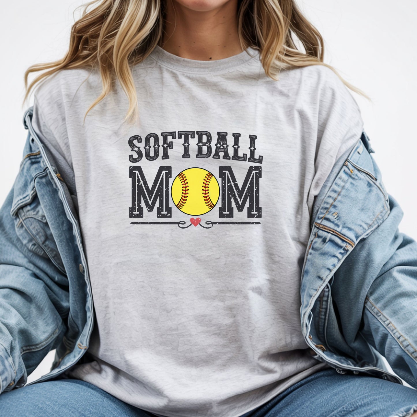 Softball Mom Shirt – Vintage Style Game Day Tee, Softball Mom Graphic T-Shirt, Sports Mom Gift, Women’s Softball Season Apparel