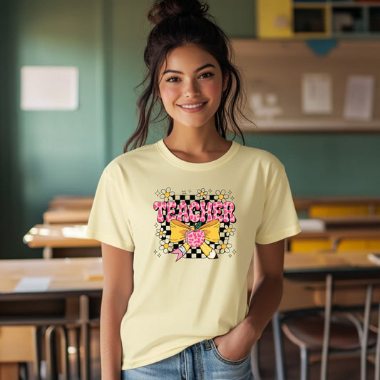 Cute Teacher Bow Shirt – Coquette Teacher T-Shirt – Trendy Pink Apple Graphic Tee – Back to School Teacher Gift